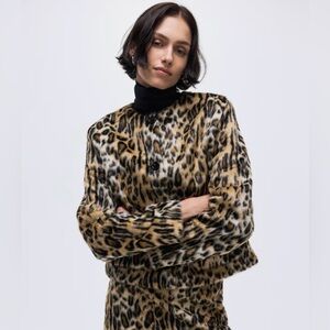 H&M COLLARLESS LEOPARD PRINT JACKET